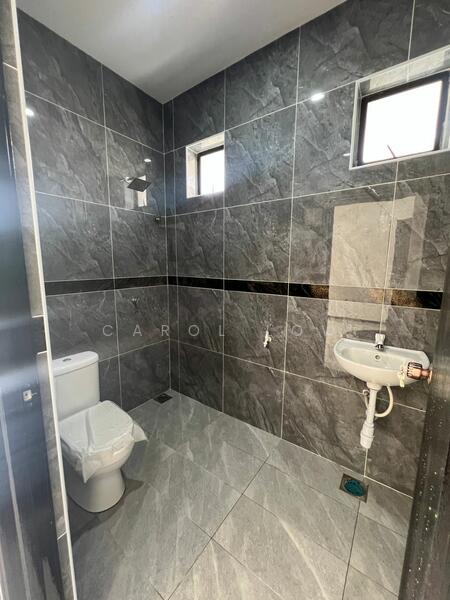 2-storey Terraced House for Sale in Bandar Seri Alam (Masai) - Carol Low - Bathroom - PropertyGuru.com.my