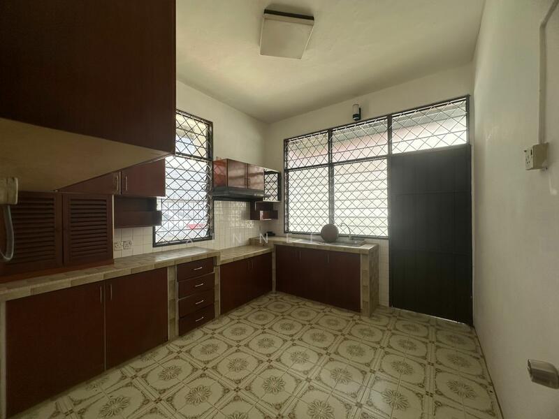 2-storey Terraced House for Sale in Mount Erskine (Tanjung Tokong) - Xinnee . - Kitchen - PropertyGuru.com.my