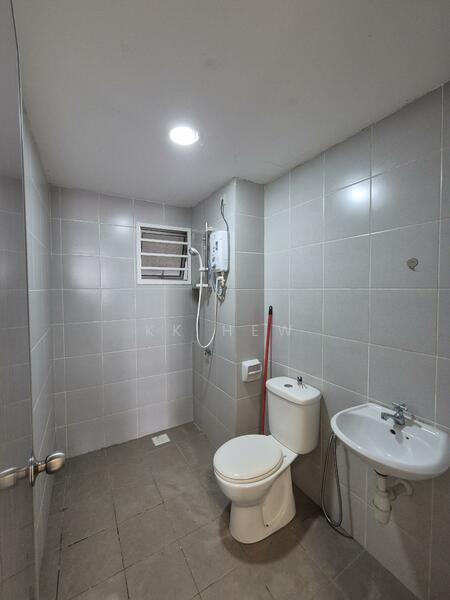Apartment for Sale at Karisma @ Eco Majestic - KK HEW - Bathroom - PropertyGuru.com.my