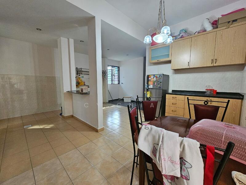2-storey Terraced House for Sale in Bandar Selesa Jaya (Skudai) - CY Chia - Kitchen - PropertyGuru.com.my