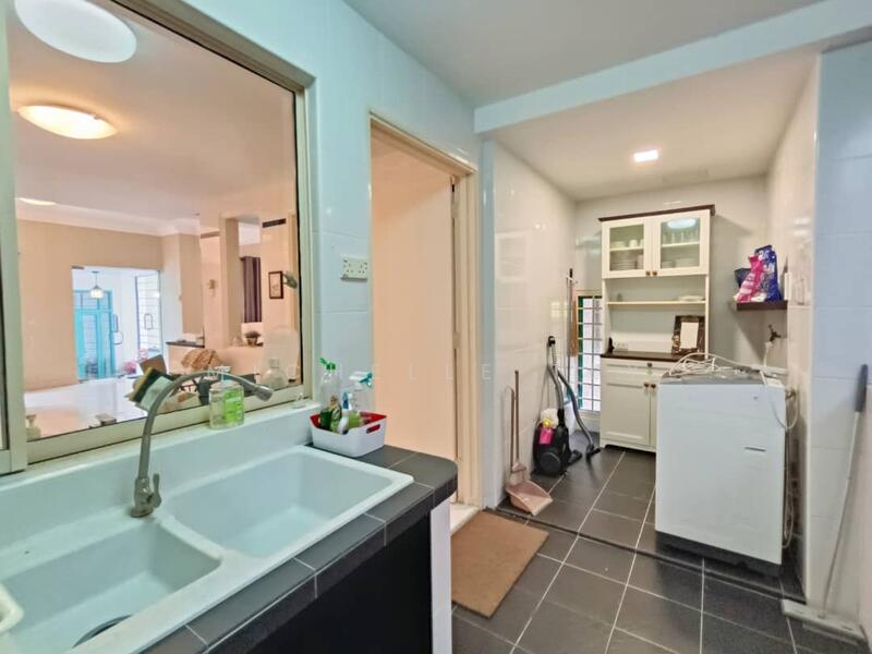 Octville Townhouse untuk Untuk Disewa - RM 2,200 /bulan, Feb 2026 - Kitchen - PropertyGuru.com.my