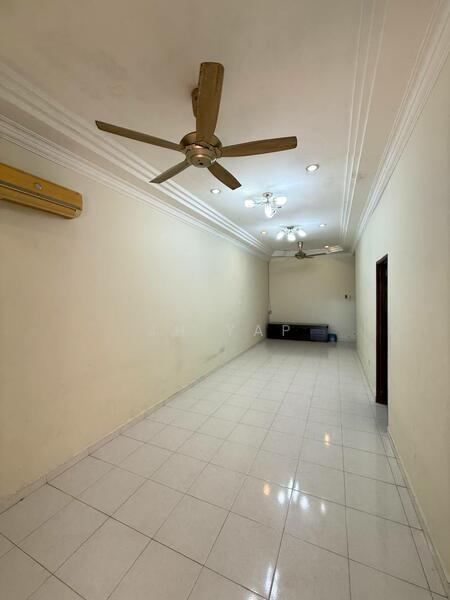 Bandar Indahpura untuk Untuk Dijual - RM 427,000, Feb 2026 - Living Room - PropertyGuru.com.my