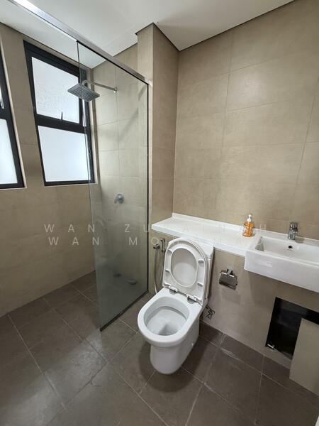 Radia Residences untuk Untuk Disewa - RM 2,500 /bulan, Feb 2026 - Bathroom - PropertyGuru.com.my