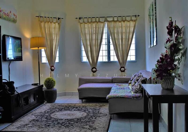Condominium for Sale at Oakleaf Park - HELMY IZZUDIN - Living Room - PropertyGuru.com.my