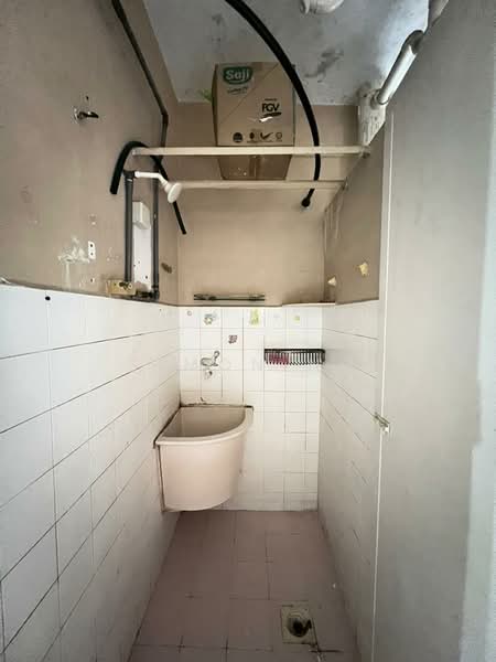 Apartment for Sale at Limau Manis - Simon Ng - Bathroom - PropertyGuru.com.my