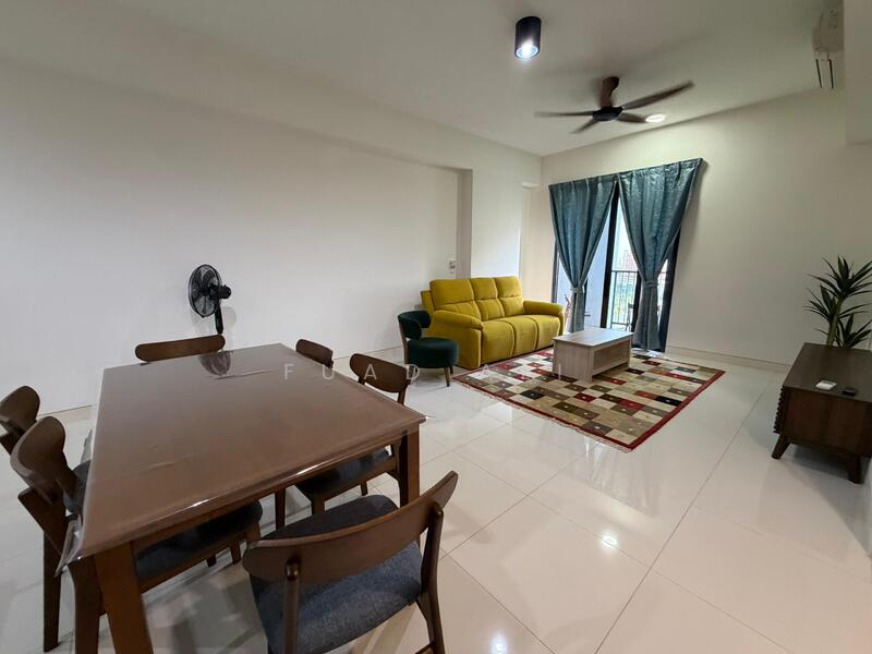Radia Residences untuk Untuk Disewa - RM 2,500 /bulan, Feb 2026 - Living Room - PropertyGuru.com.my