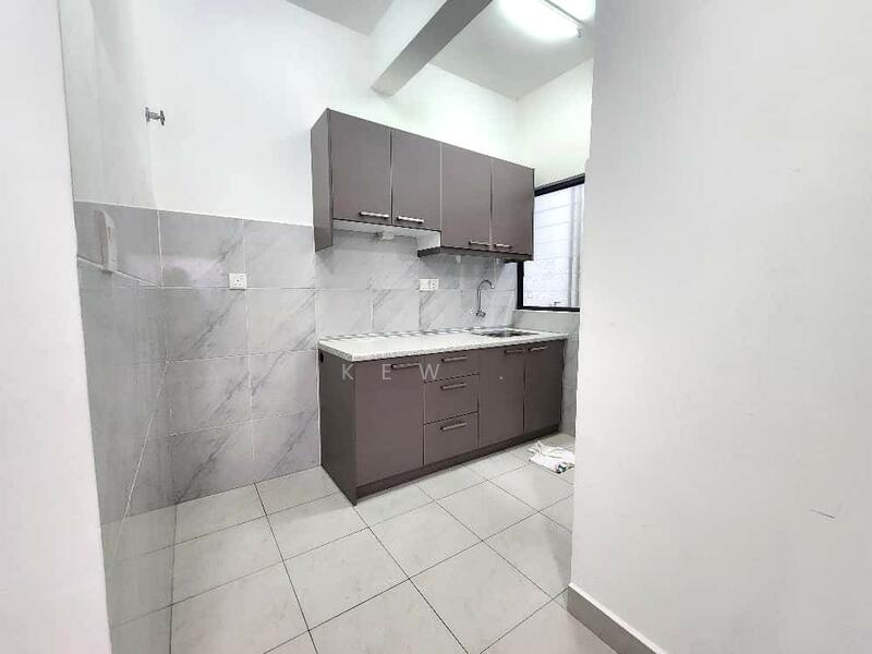 Sky Awani Residensi 2 untuk Untuk Disewa - RM 1,350 /bulan, Feb 2026 - Kitchen - PropertyGuru.com.my