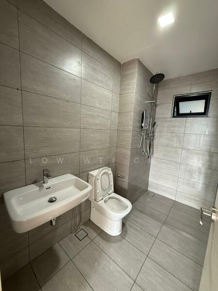 Service Residence for Rent at Residensi Ava @ Kiara Bay - Low Wei Chao - Bathroom - PropertyGuru.com.my