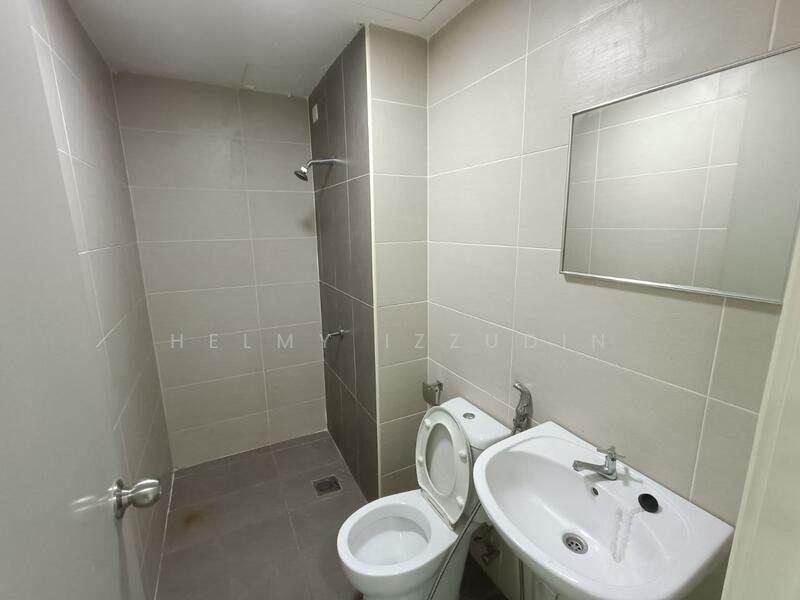 Service Residence for Sale at Plaza Azalea - HELMY IZZUDIN - Bathroom - PropertyGuru.com.my