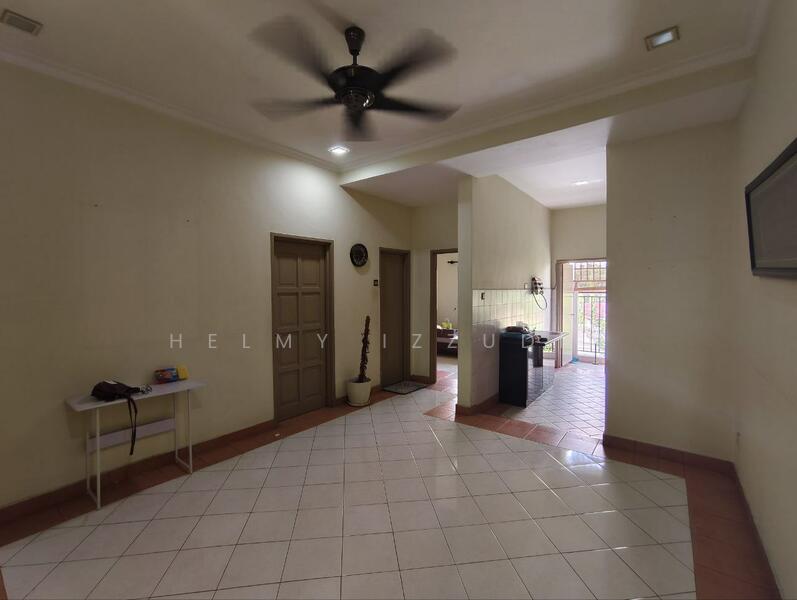 Apartment for Sale at Villa Danau - HELMY IZZUDIN - Living Room - PropertyGuru.com.my