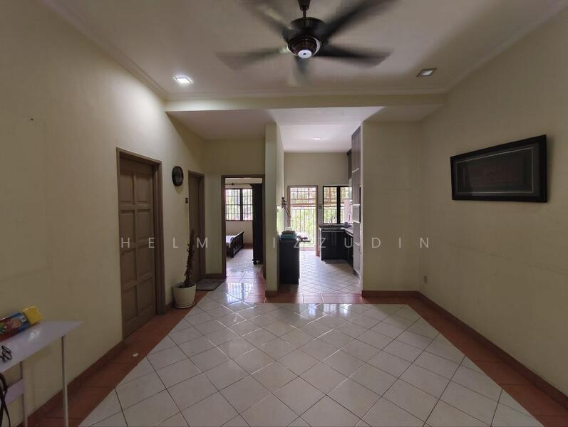 Apartment for Sale at Villa Danau - HELMY IZZUDIN - Living Room - PropertyGuru.com.my