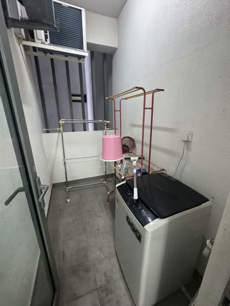 Kondominium untuk Disewa di Vivo Residential Suites - Ernest Leong - Balcony - PropertyGuru.com.my