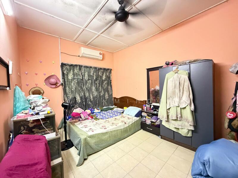 1-storey Terraced House for Sale in Seksyen 17 (Shah Alam) - Laili Mihdar - Bedroom - PropertyGuru.com.my