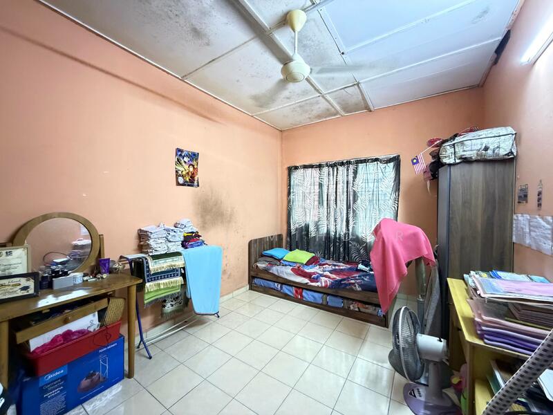 1-storey Terraced House for Sale in Seksyen 17 (Shah Alam) - Laili Mihdar - Bedroom - PropertyGuru.com.my