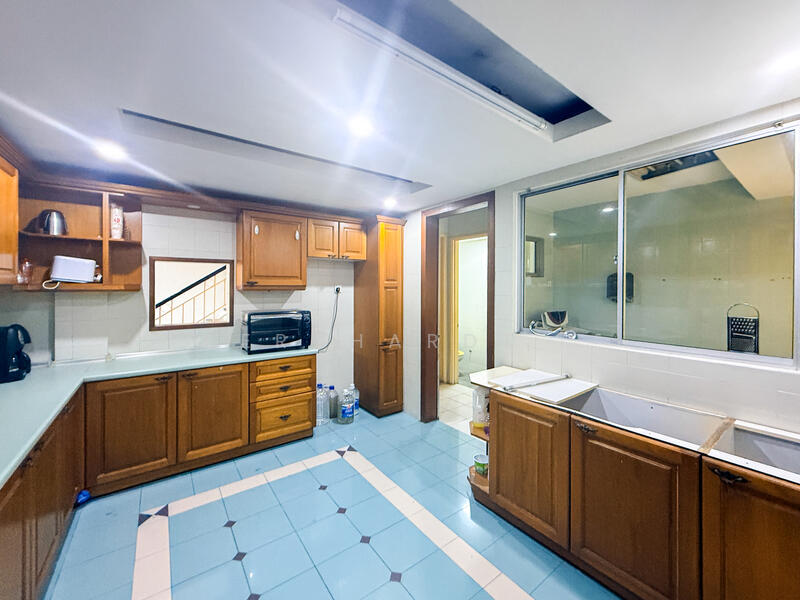 Condominium for Sale at Pantai Panorama Condominiums - Bernhardt . - Kitchen - PropertyGuru.com.my