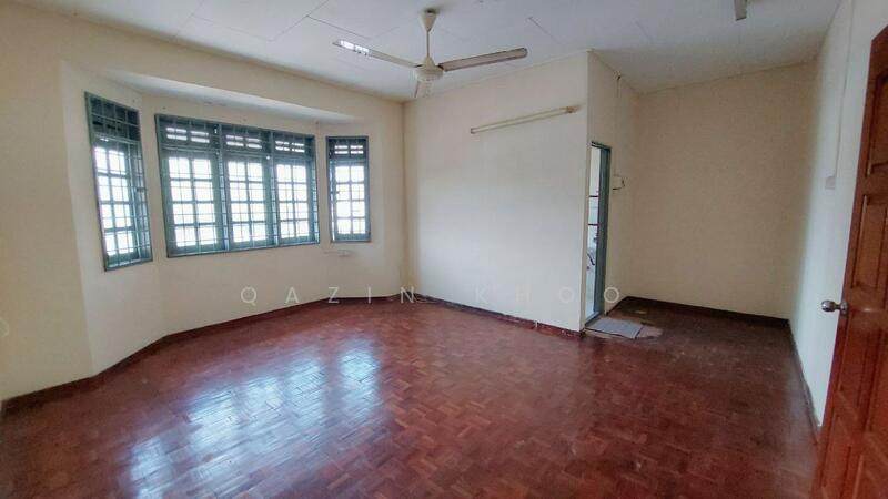 2-storey Terraced House for Sale in Bercham (Ipoh) - Qazin Khoo - Living Room - PropertyGuru.com.my