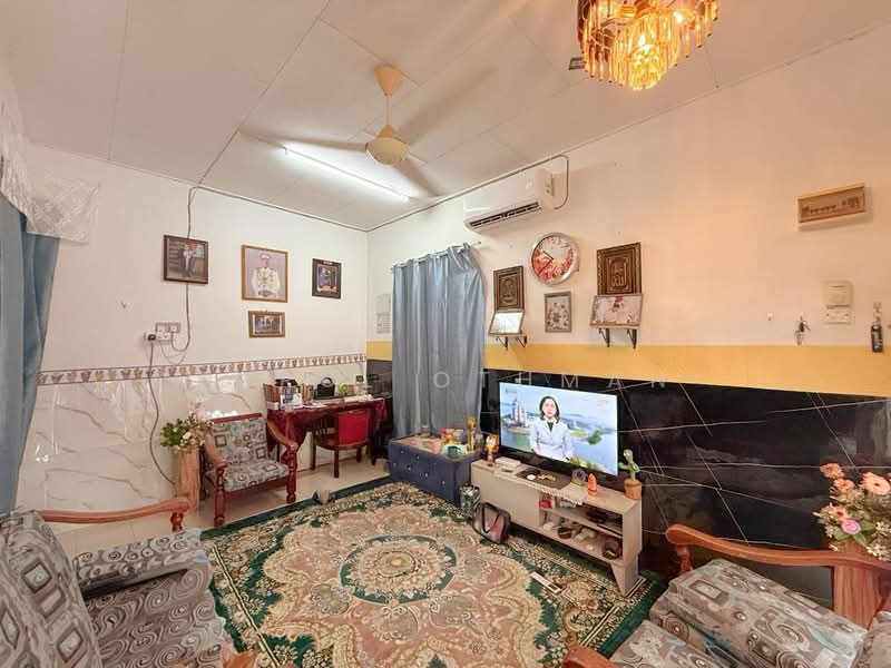1-storey Terraced House for Sale in Rantau (Negeri Sembilan) - Azrul Othman - Living Room - PropertyGuru.com.my