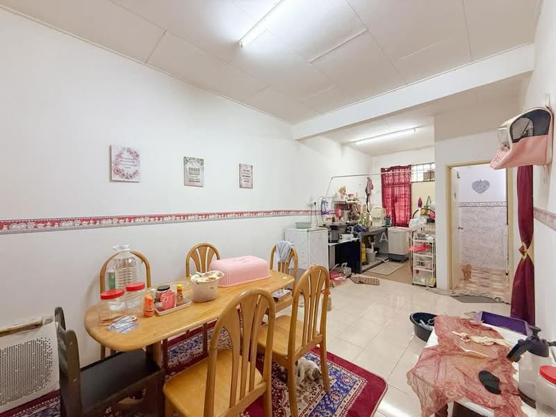 1-storey Terraced House for Sale in Rantau (Negeri Sembilan) - Azrul Othman - Dining Room - PropertyGuru.com.my