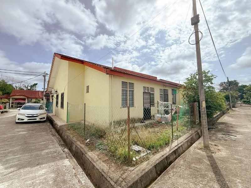 1-storey Terraced House for Sale in Rantau (Negeri Sembilan) - Azrul Othman - Exterior - PropertyGuru.com.my