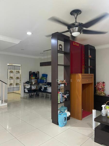 Semi-Detached House for Sale in Sungai Buloh (Selangor) - Luis Chew - Living Room - PropertyGuru.com.my