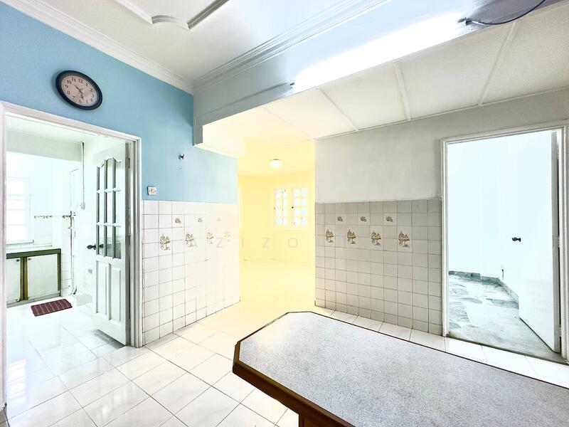 2-storey Terraced House for Sale in Usj 9 (Subang Jaya) - Azizol . - Kitchen - PropertyGuru.com.my