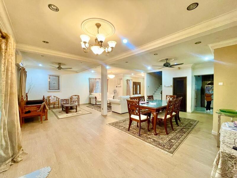 2-storey Terraced House for Sale in Bukit Bandaraya (Shah Alam) - Basri Munir - Living Room - PropertyGuru.com.my