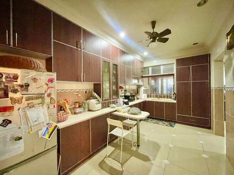 2-storey Terraced House for Sale in Bukit Bandaraya (Shah Alam) - Basri Munir - Kitchen - PropertyGuru.com.my