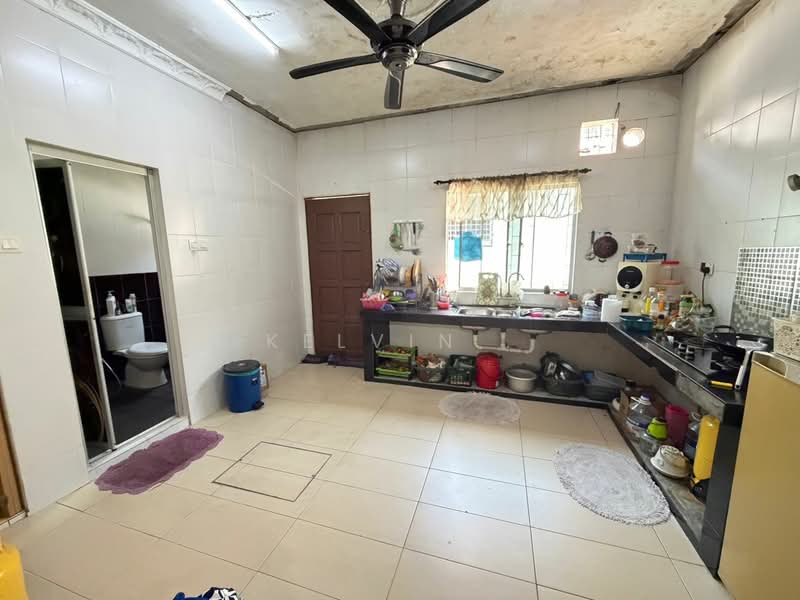 Reno 2 Sty Teres Anggerik inai Bukit Beruntung Sentosa Rawang untuk Untuk Dijual - RM 370,000, Mac 2026 - Kitchen - PropertyGuru.com.my