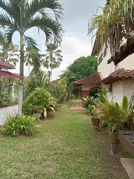 Bungalow for Sale in Johor Bahru (Johor) - Felix Teo - Garden - PropertyGuru.com.my