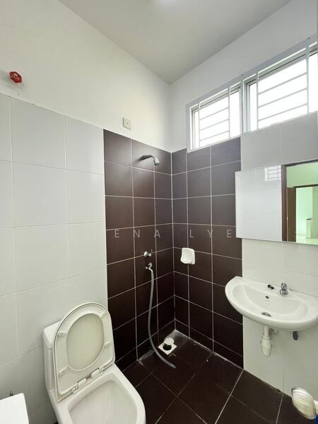 Terraced House for Sale in Skudai (Johor) - Elena Lye - Bathroom - PropertyGuru.com.my