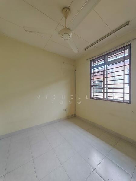 2-storey Terraced House for Sale in Taman Bestari Indah (Ulu Tiram) - Michelle Fong - Interior - PropertyGuru.com.my