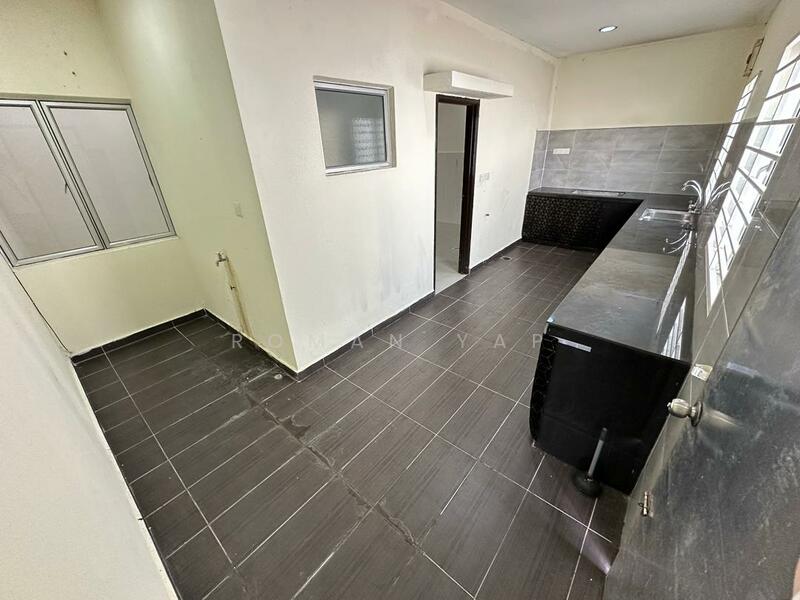 2-storey Terraced House for Sale in Rawang (Selangor) - Roman Yap - Kitchen - PropertyGuru.com.my