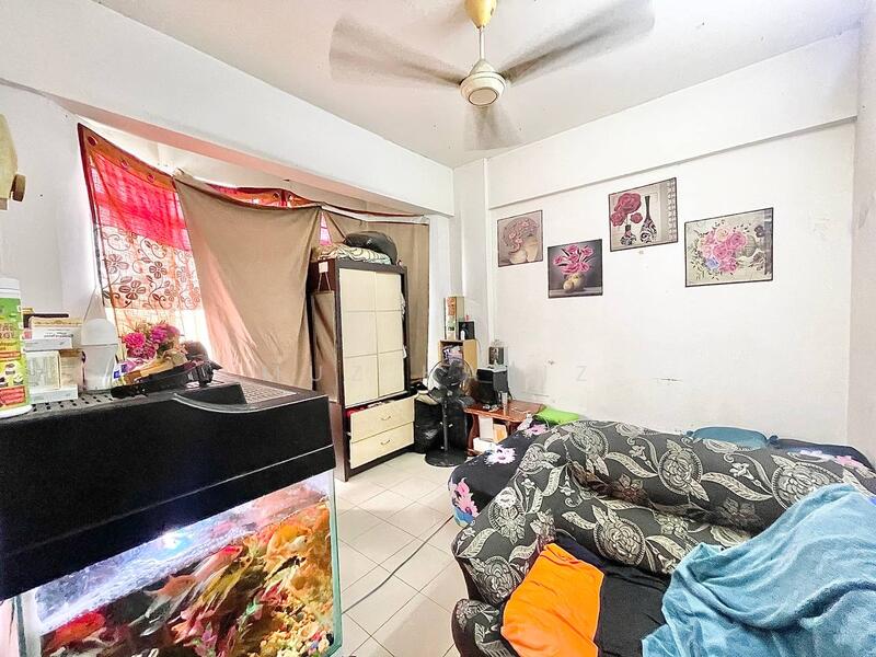 Flat for Sale at Pangsapuri Villamas - Muz Hafiz - Living Room - PropertyGuru.com.my