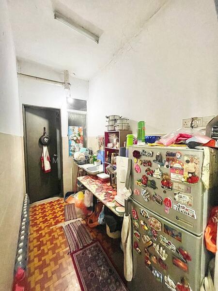 Flat for Sale at Pangsapuri Villamas - Muz Hafiz - Kitchen - PropertyGuru.com.my