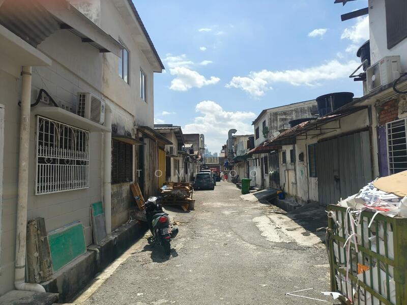 Shop for Rent in Kepong Baru (Kepong) - Tom Foo - Exterior - PropertyGuru.com.my