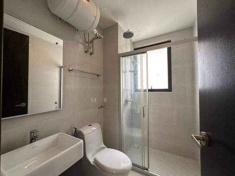 Condominium for Rent at Bay Point @ Country Garden Danga Bay - Mr Lu - Bathroom - PropertyGuru.com.my