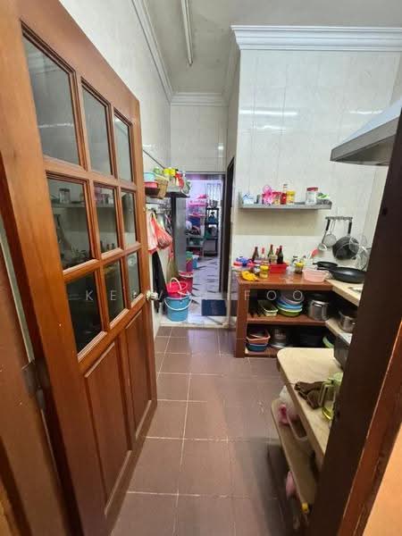 Semi-Detached House for Sale in Taman Teluk Intan (Teluk Intan) - Kelvin Foo - Kitchen - PropertyGuru.com.my