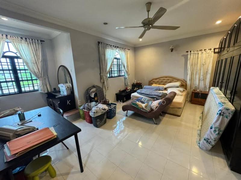 Semi-Detached House for Sale in Taman Teluk Intan (Teluk Intan) - Kelvin Foo - Bedroom - PropertyGuru.com.my