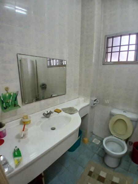 Sepah puteri 5 untuk Untuk Dijual - RM 900,000, Mac 2026 - Bathroom - PropertyGuru.com.my