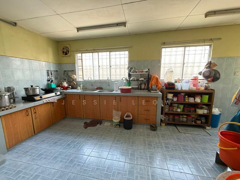 Sepah puteri 5 untuk Untuk Dijual - RM 900,000, Mac 2026 - Kitchen - PropertyGuru.com.my