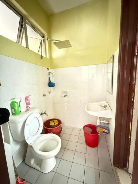 Sepah puteri 5 untuk Untuk Dijual - RM 900,000, Mac 2026 - Bathroom - PropertyGuru.com.my