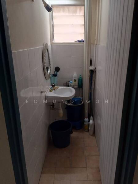Flat for Sale at Sri Indah - Edmund Goh - Bathroom - PropertyGuru.com.my
