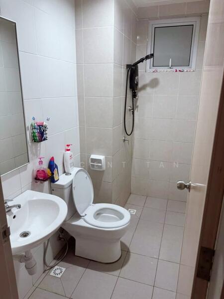 Condominium for Rent at Havana Beach Residences - Vincent Tan - Bathroom - PropertyGuru.com.my