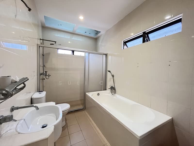 Banglo Pautan untuk Dijual di Taman Desa (Kuala Lumpur) - Suli Chin - Bathroom - PropertyGuru.com.my