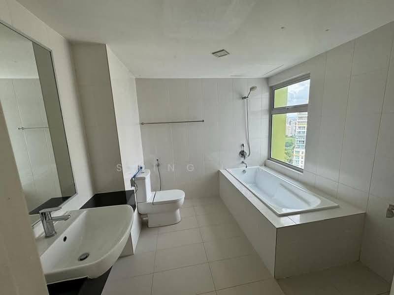 The Latitude Condominium untuk Untuk Disewa - RM 2,600 /bulan, Mac 2026 - Bathroom - PropertyGuru.com.my