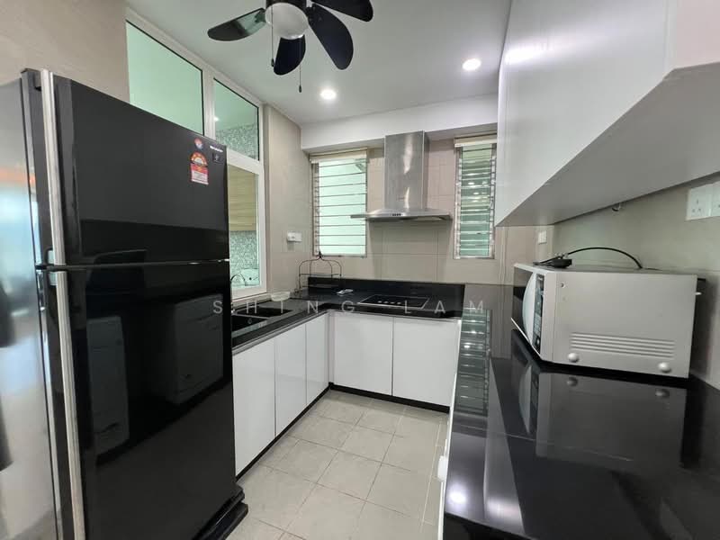 Condominium for Rent at Gurney Paragon - Shing Lam - Kitchen - PropertyGuru.com.my