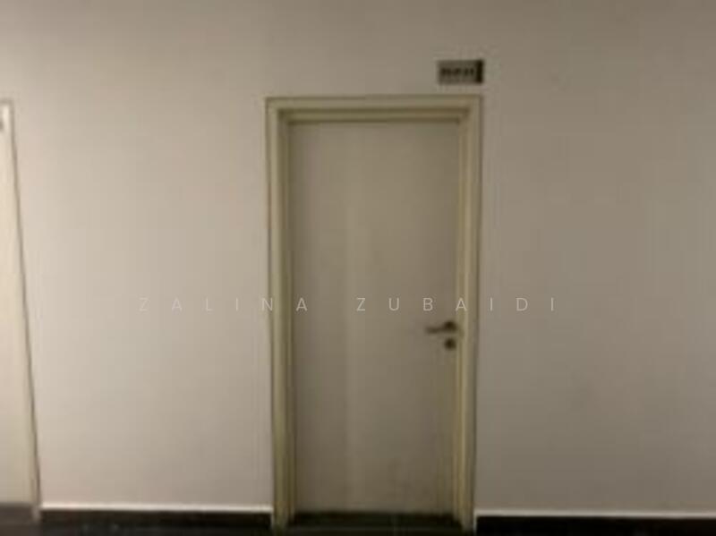 Shop / Office for Rent in Denai Alam (Shah Alam) - Zalina Zubaidi - Corridor - PropertyGuru.com.my