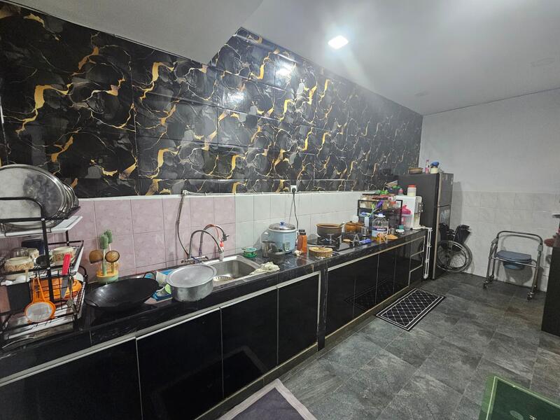 2-storey Terraced House for Sale in Taman Seri Orkid (Skudai) - Nicole Tan - Kitchen - PropertyGuru.com.my
