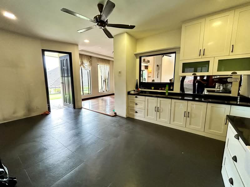 Impian Golf & Country Resort, Kajang untuk Untuk Dijual - RM 2,380,000, Apr 2026 - Kitchen - PropertyGuru.com.my