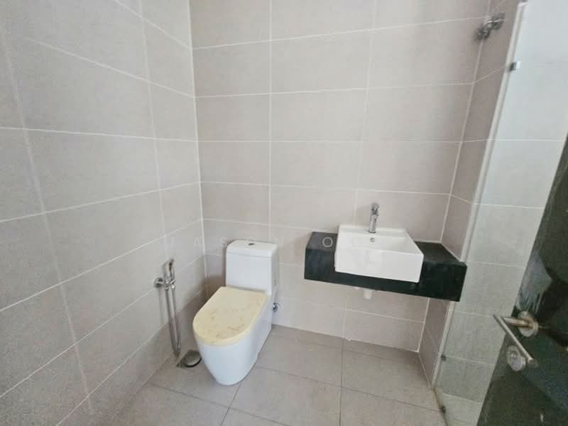 Rumah Berkembar untuk Dijual di Putra Heights (Subang Jaya) - Jason Ooi - Bathroom - PropertyGuru.com.my